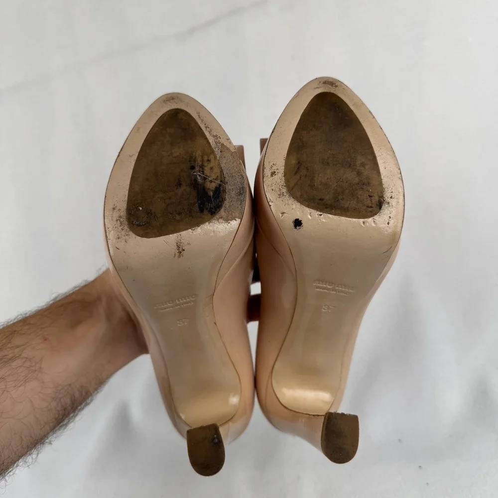 Miu Miu Womens Nude Beige Patent Leather Peep Toe Platform Bow‎ Heels Size 37